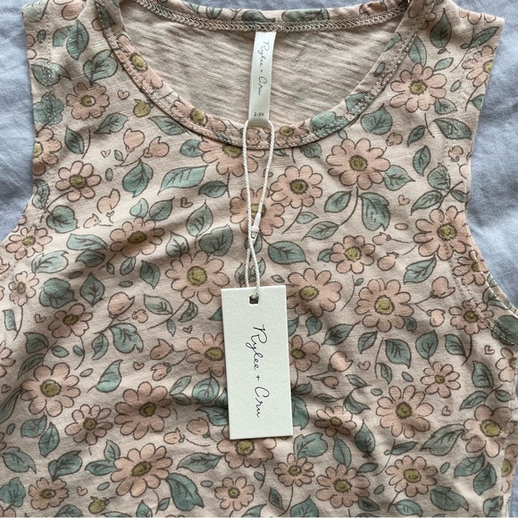 Rylee and cru tank - Picture 3 of 3